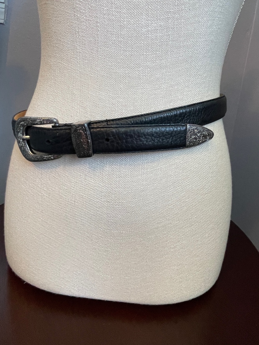 Perry Ellis Vintage Women’s Black Leather Belt Western Style Silver Tone Buckle